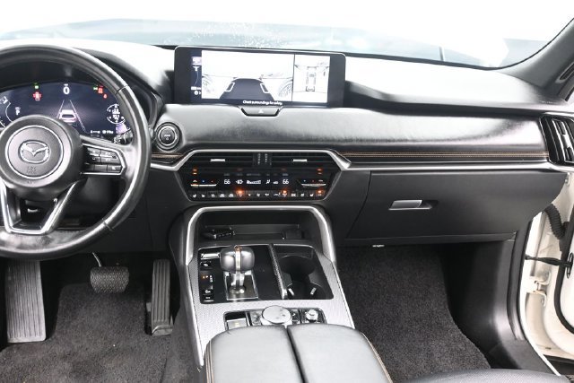 Certified 2024 MAZDA CX-90 Plug-In Hybrid w/ Premium Plus AWD/4WD image 28