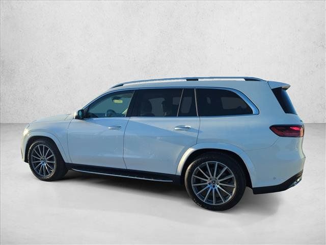 Used 2024 Mercedes-Benz GLS 450 4MATIC image 6