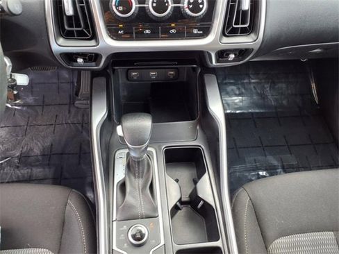 Used 2021 Kia Sorento LX image 18