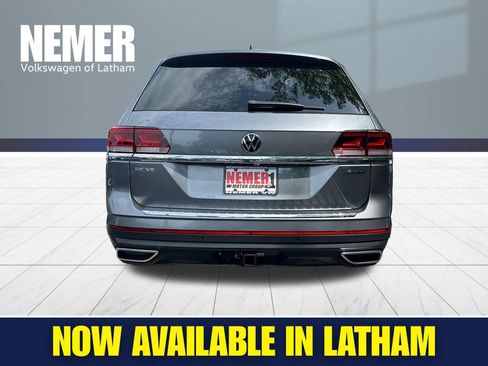 Certified 2023 Volkswagen Atlas SE w/ Panoramic Sunroof Package AWD/4WD image 3