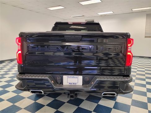 Used 2020 Chevrolet Silverado 1500 Custom Trail Boss w/ Custom Convenience Package image 4