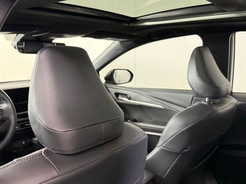 Used 2025 Toyota Camry XSE image 21