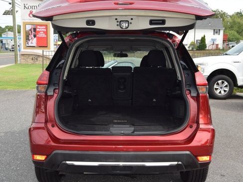Used 2018 Nissan Rogue SV AWD/4WD image 13