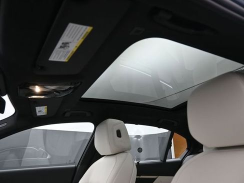 New 2025 BMW 530i w/ Executive Package image 5