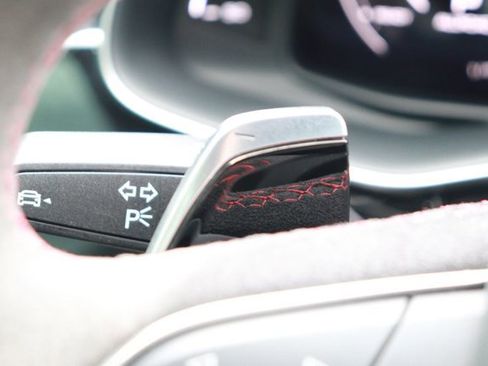 Used 2022 Audi RS Q8 AWD/4WD image 23