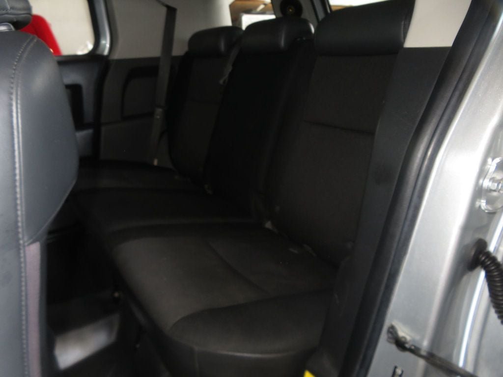 Used 2007 Toyota FJ Cruiser 4WD w/ Convenience Pkg image 21