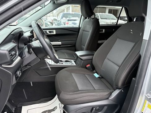 Used 2023 Ford Explorer XLT w/ Class IV Trailer Tow Package image 18