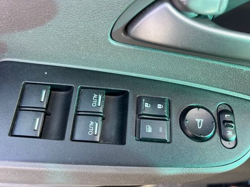 Used 2011 Honda Odyssey EX-L image 26