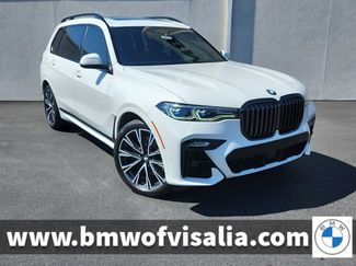 Used 2022 BMW X7 M50i AWD/4WD video 1