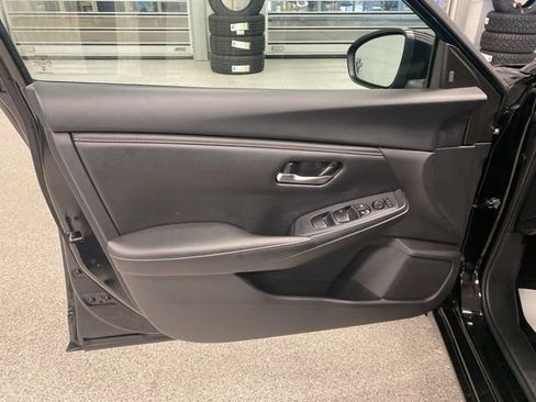 Used 2023 Nissan Sentra S image 27