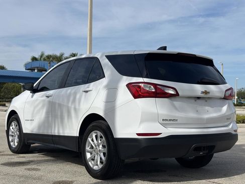 Used 2020 Chevrolet Equinox LS w/ LS Convenience Package image 11