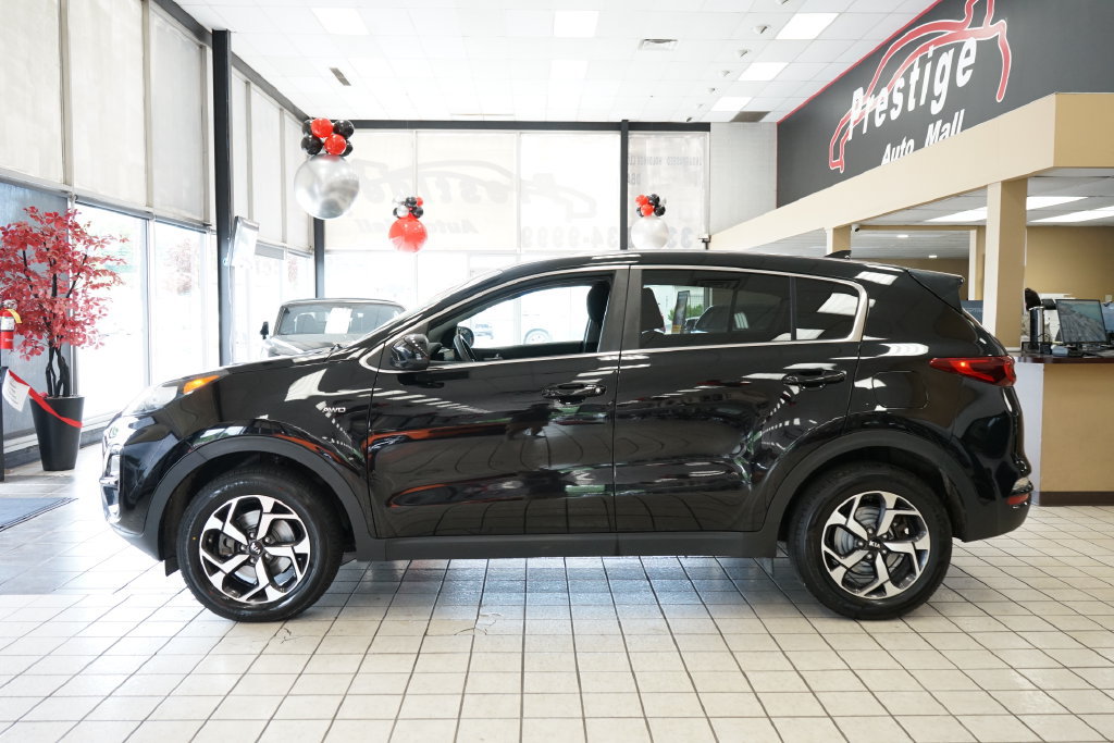 Used 2020 Kia Sportage LX AWD/4WD image 3