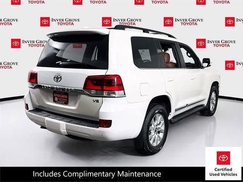 Certified 2020 Toyota Land Cruiser Base image 7