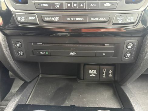Used 2017 Honda Pilot Elite image 20