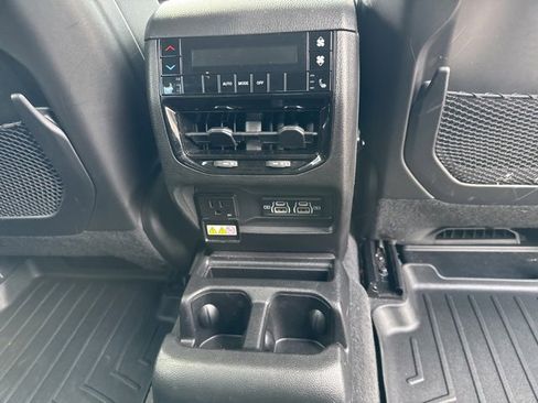 Used 2021 Jeep Grand Cherokee L Limited image 28