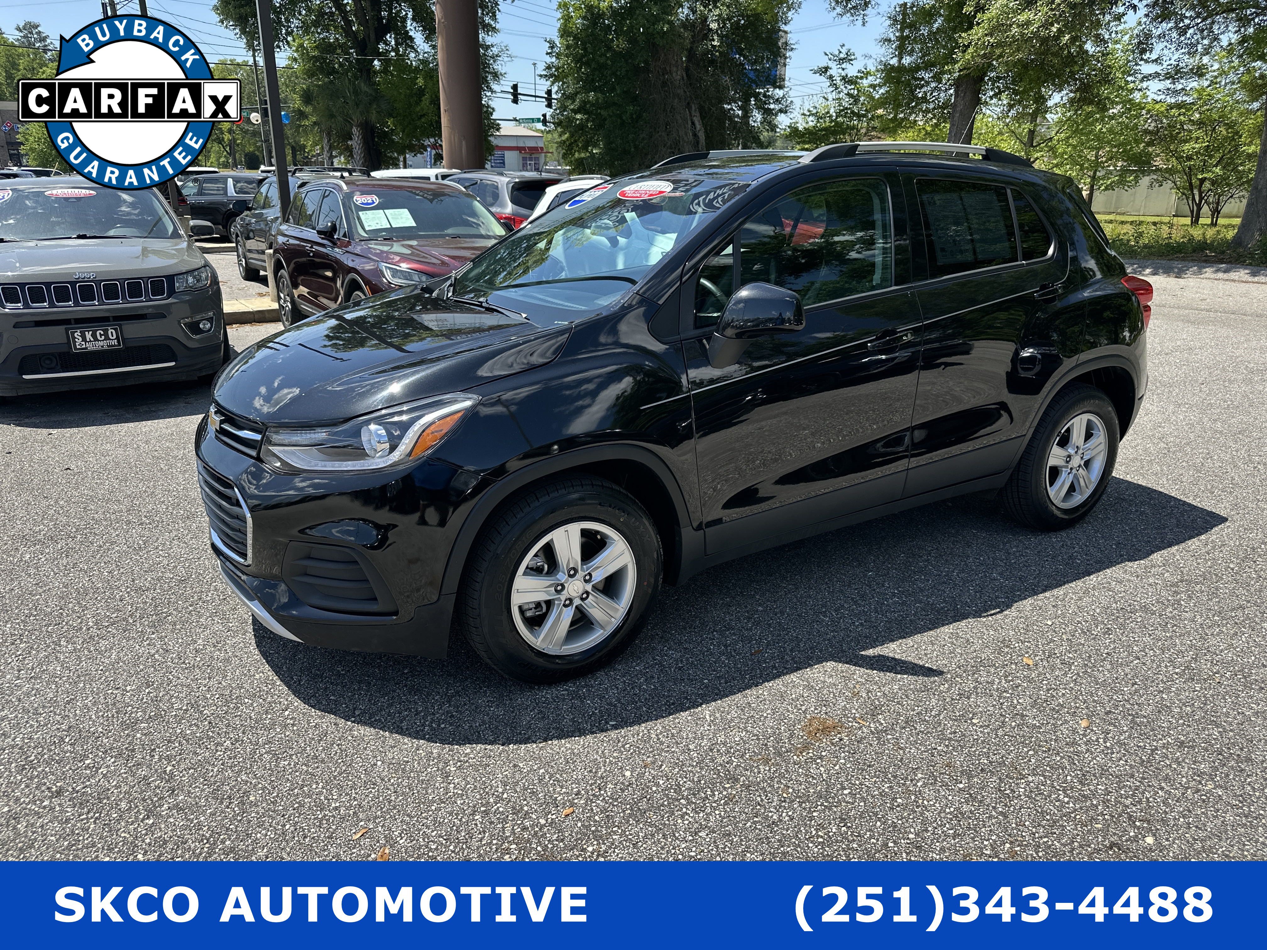 Used 2022 Chevrolet Trax LT w/ LT Convenience Package FWD image 1