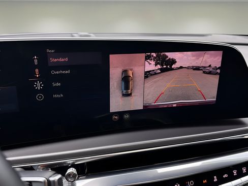 Used 2024 Cadillac Lyriq Tech w/ Driver Assist Package AWD/4WD image 8