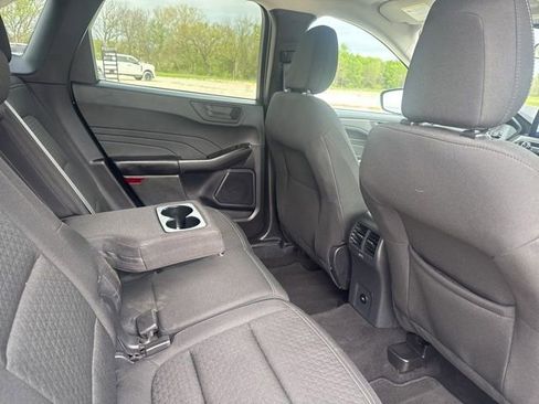 Used 2025 Ford Escape Active AWD/4WD image 19