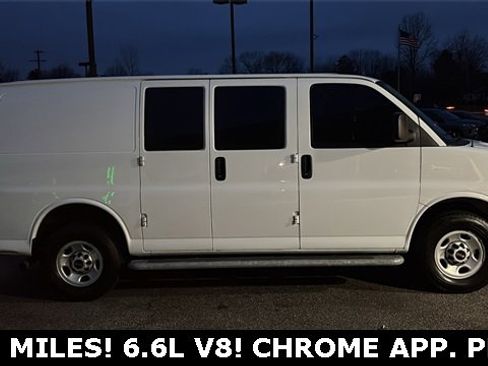Used 2022 GMC Savana 2500 w/ Driver Convenience Package image 26