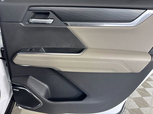 New 2026 GMC Acadia Elevation w/ Elevation Premium Package image 16