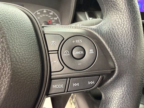 Used 2024 Toyota Corolla LE FWD image 17