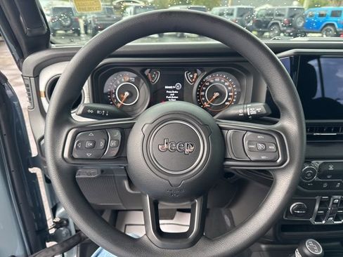 New 2026 Jeep Gladiator Sport image 11