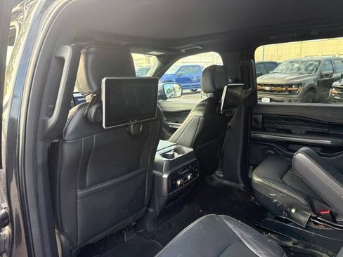 Used 2023 Ford Expedition Platinum AWD/4WD image 25