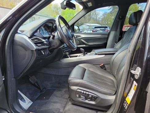 Used 2015 BMW X5 xDrive50i w/ Executive Package AWD/4WD image 9