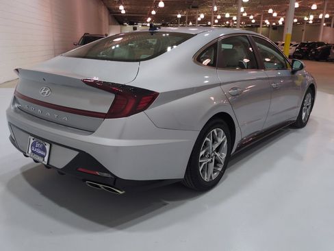 Certified 2023 Hyundai Sonata SEL FWD image 3