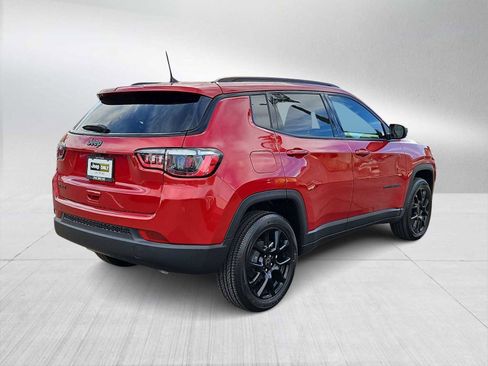 New 2026 Jeep Compass Latitude image 8