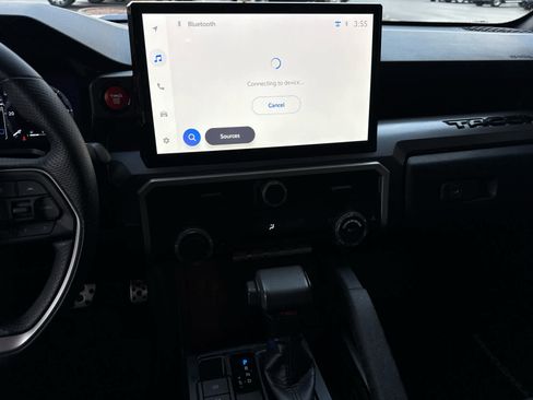 Used 2025 Toyota Tacoma TRD Sport image 15