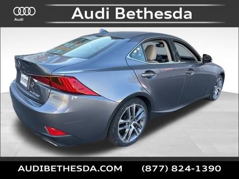 Used 2020 Lexus IS 300 AWD image 7