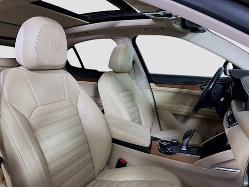 Used 2019 Alfa Romeo Stelvio Ti Lusso w/ Quick Order Package 22X Lusso image 29