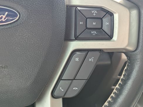 Used 2020 Ford F150 Lariat w/ Equipment Group 502A Luxury AWD/4WD image 22
