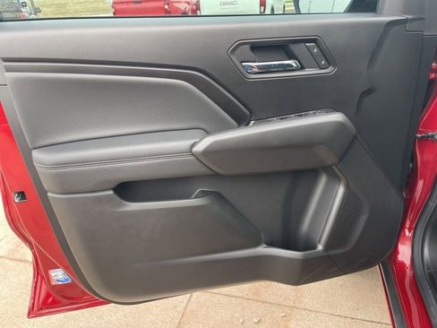 New 2026 GMC Canyon Elevation w/ Convenience Package image 11