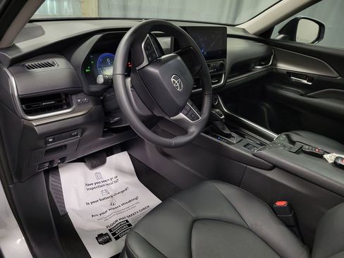Used 2026 Toyota Grand Highlander AWD Hybrid image 13