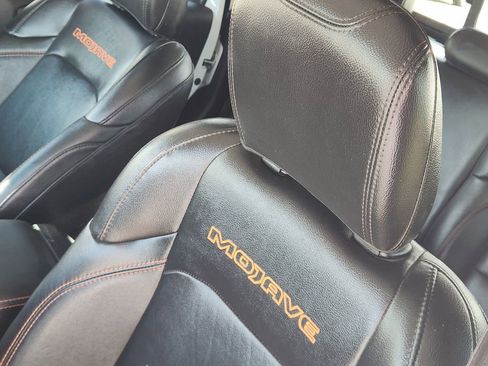 Used 2021 Jeep Gladiator Mojave image 15