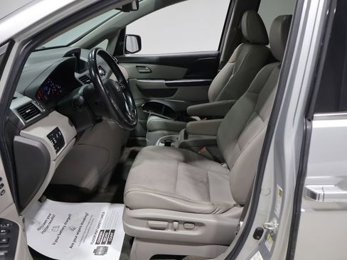 Used 2012 Honda Odyssey Touring image 11