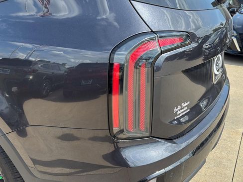 Used 2025 Kia Telluride EX X-Line AWD/4WD image 22