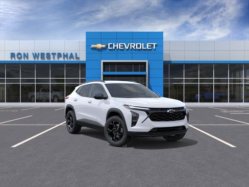 New 2026 Chevrolet Trax LT w/ Midnight Edition FWD image 1