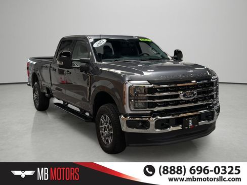 Used 2025 Ford F350 Lariat w/ Camper Package AWD/4WD image 6