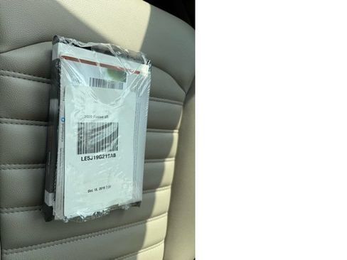Used 2020 Ford Fusion SEL FWD image 23
