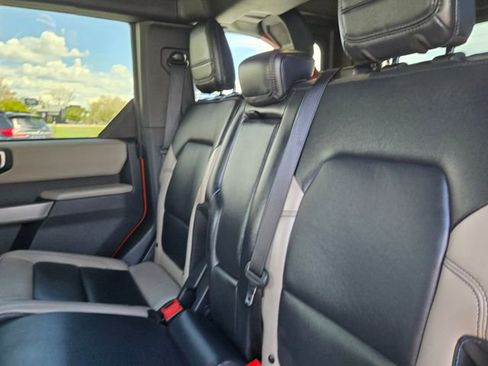 Used 2023 Ford Bronco Wildtrak AWD/4WD image 16
