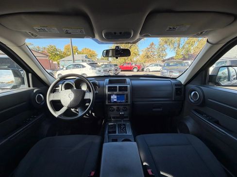 Used 2011 Dodge Nitro Heat w/ Popular Equipment Group image 2