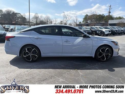 Used 2023 Nissan Altima 2.5 SR image 4