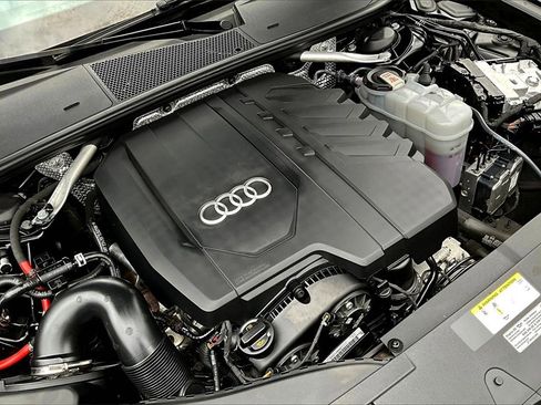 Used 2022 Audi A6 2.0T Premium image 31
