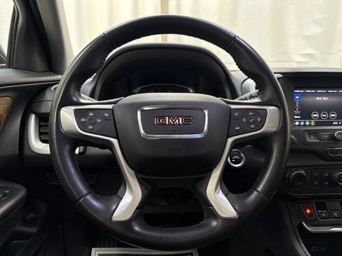 Used 2020 GMC Terrain SLE w/ Driver Convenience Package image 16