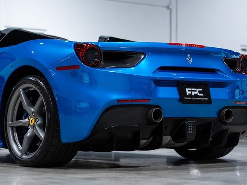 Used 2017 Ferrari 488 Spider RWD image 19
