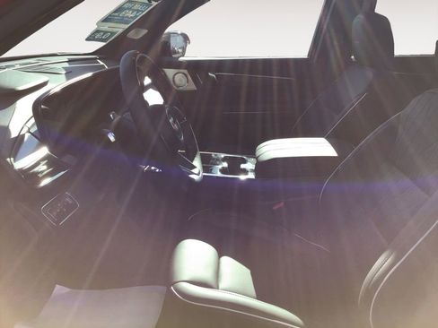 New 2025 Buick Enclave Avenir w/ Super Cruise Package image 13