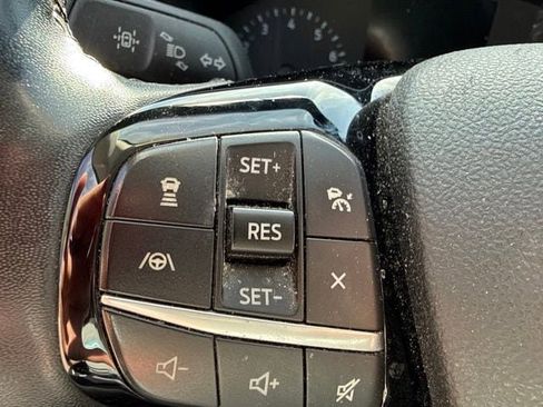Used 2022 Ford Escape SE w/ SE Sport Appearance Package AWD/4WD image 21